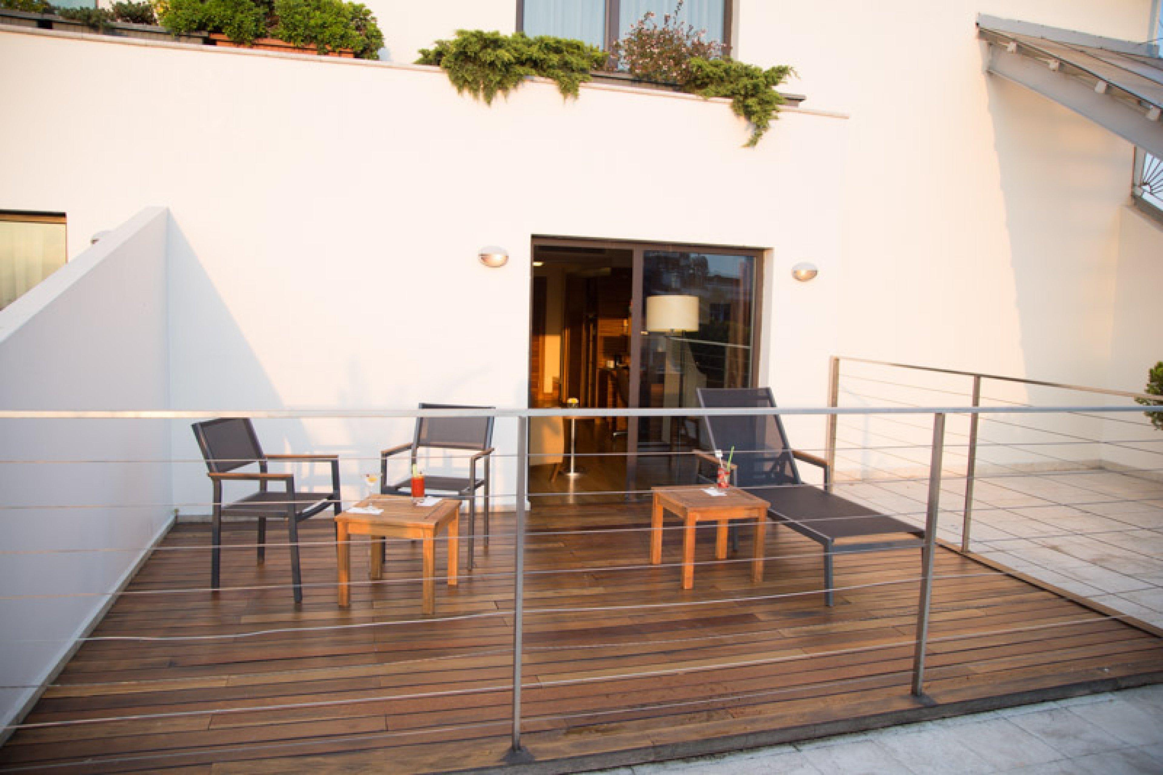 Holiday Inn Sisli By Ihg Istanbul Exterior photo