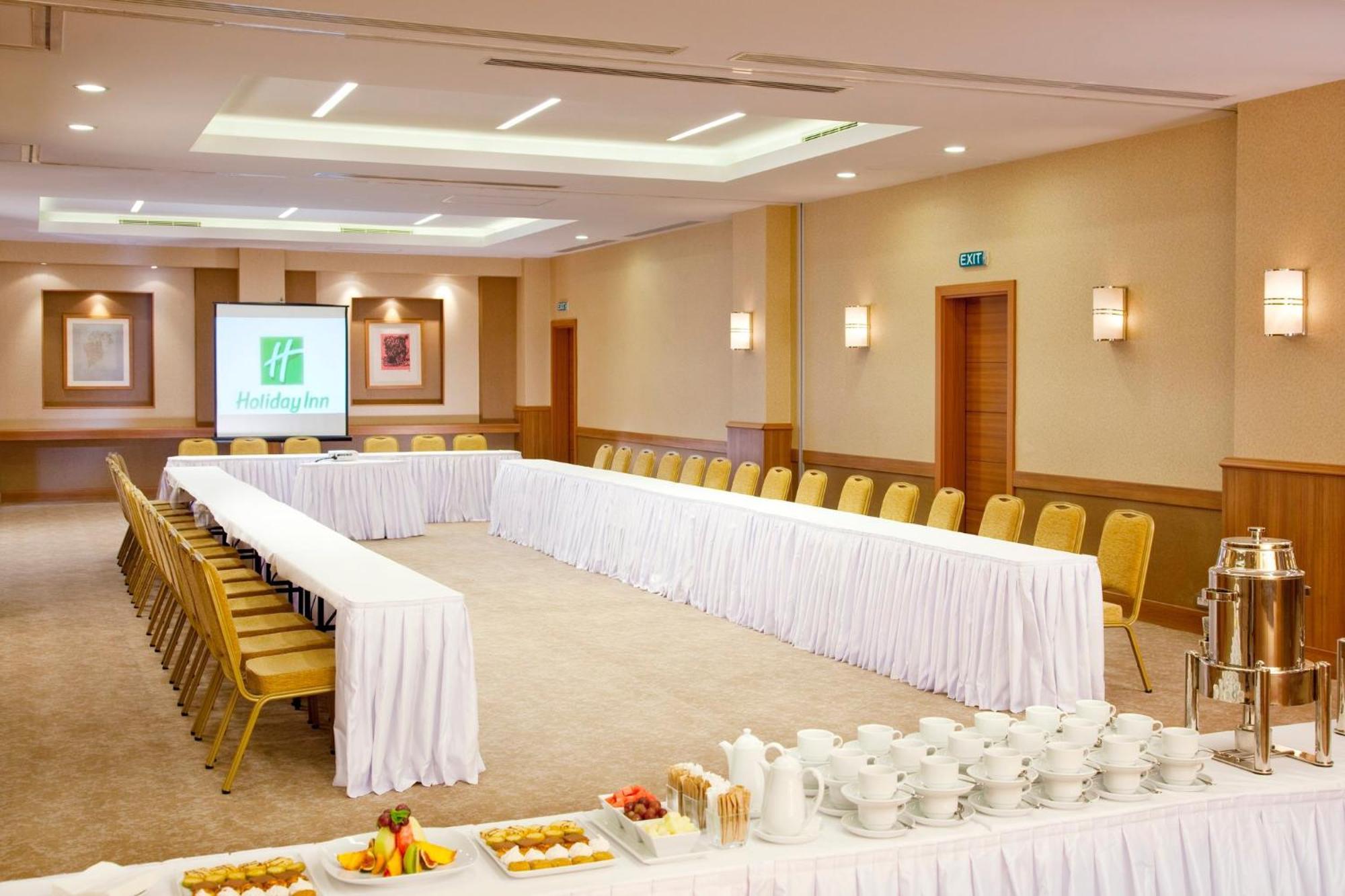 Holiday Inn Sisli By Ihg Istanbul Exterior photo